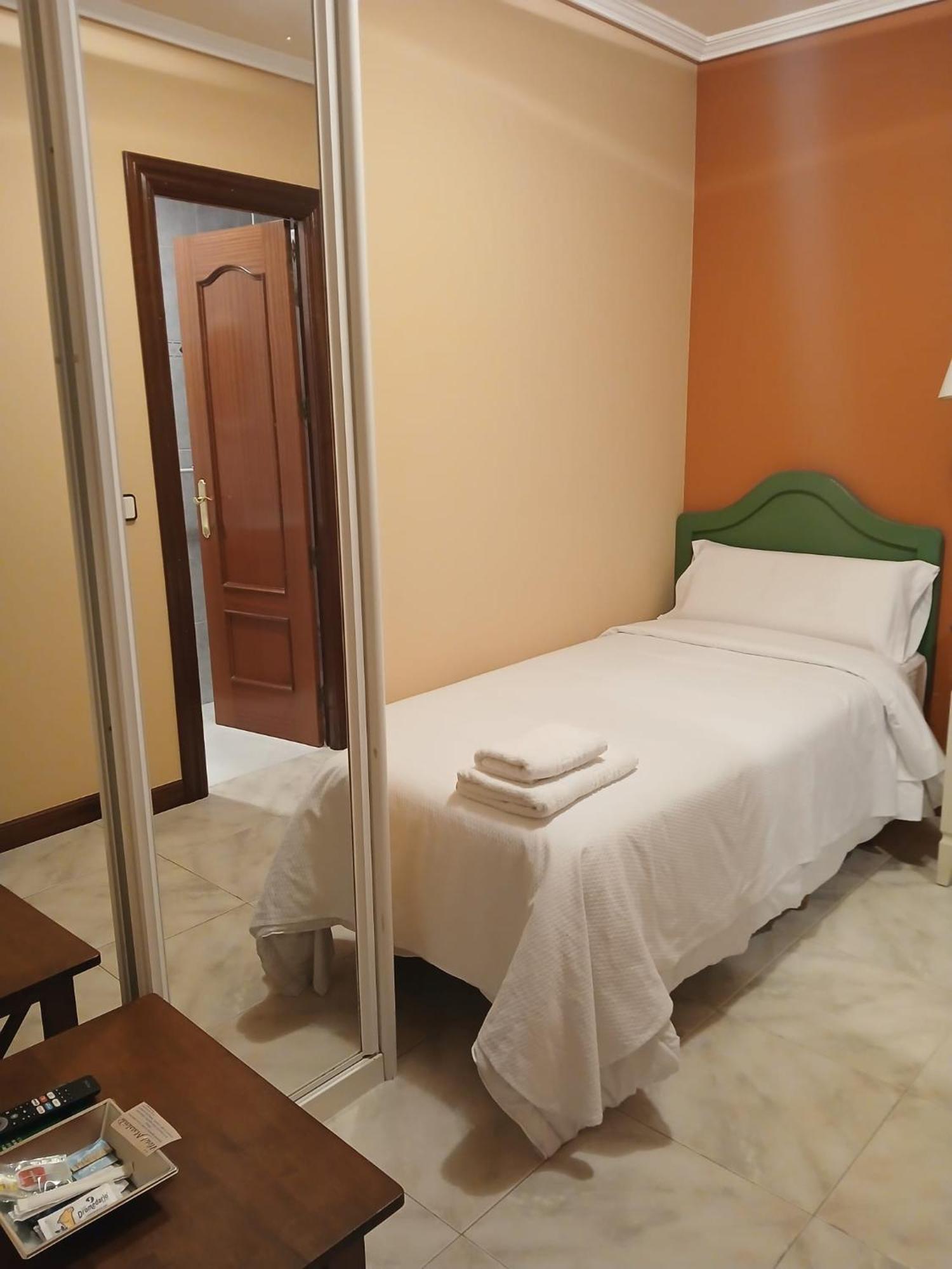 סנטנדר Hotel Matalenas מראה חיצוני תמונה