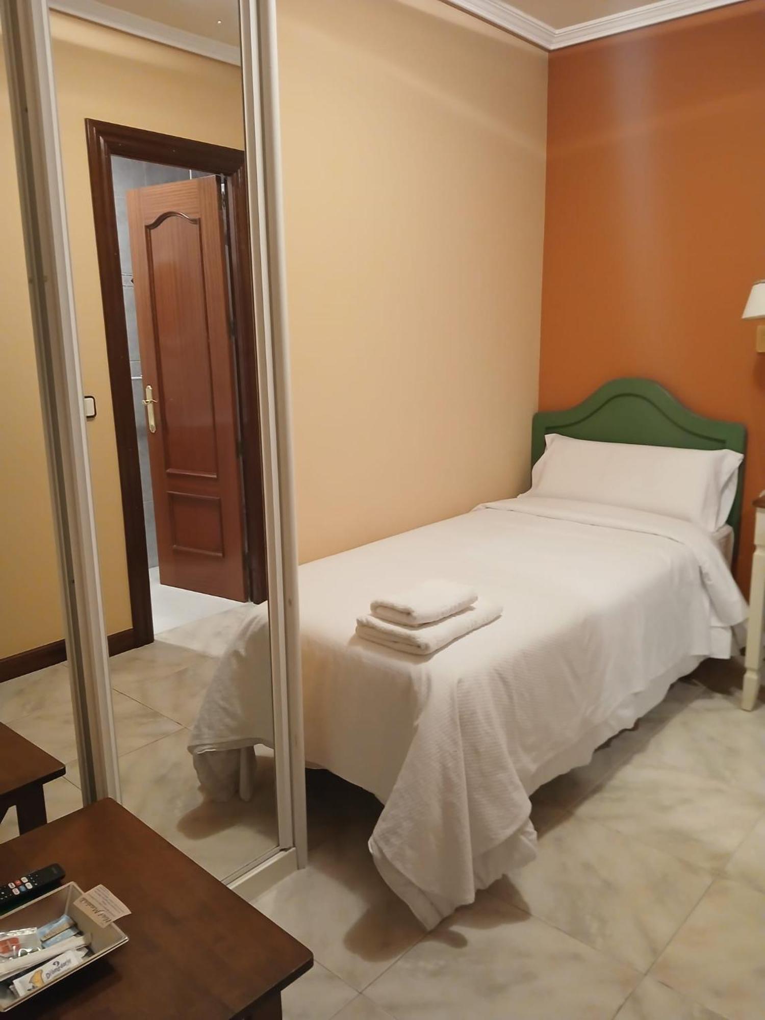 סנטנדר Hotel Matalenas מראה חיצוני תמונה